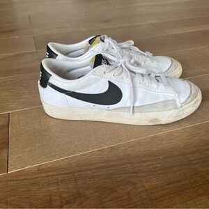 Nike women’s blazer size 9.5